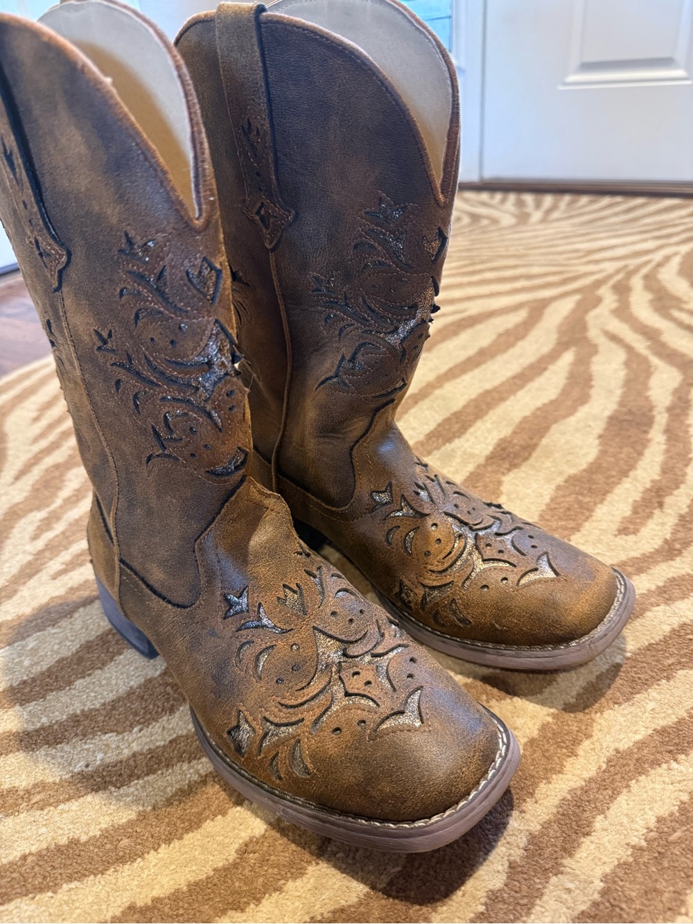 Women’s Roper Brown Suede Embroidered Western Boots